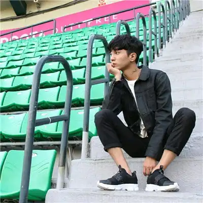 清新成熟男生qq头像帅气男生qq头像