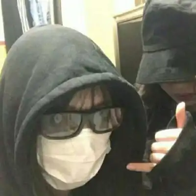 成熟稳重精致唯美女生头像