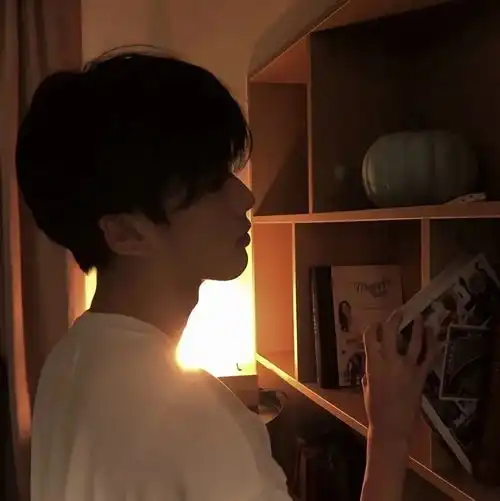 男生头像马上要考教资,祝大家都过过过