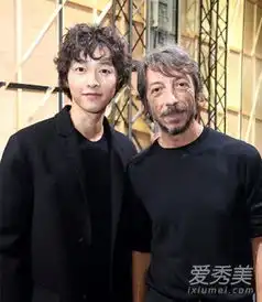 男朋友朴宝剑卷发像大妈这款发型还不是你想留就能留的好吗