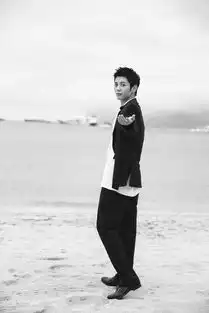 蓝博法国海边时尚大片黑白色调高级质感