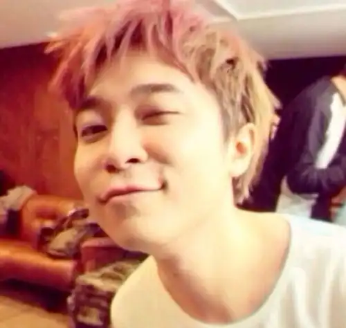 娘化现象最严重的八大男星,蔡徐坤文松上榜,而他雌雄难辨