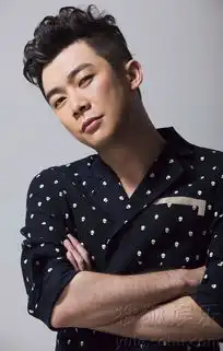 战地英雄曹征写真曝光成熟男人显大气