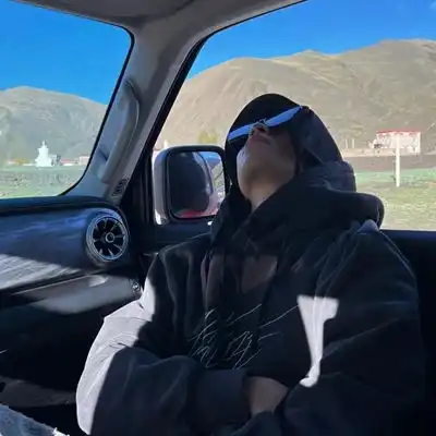 2023最新充满活力男生头像