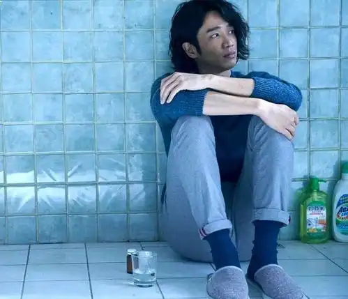 奇葩女子与老实人结婚后,得知前男友死亡竟然跟着前男友殉情了