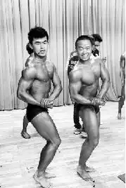 清华学子能文也能武