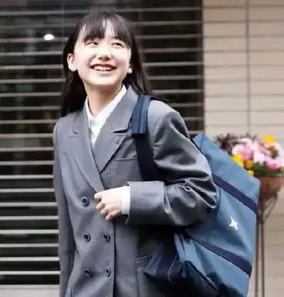 天辣第一次出境就这么优秀,日本这些历代童星都是吃可爱多长大的吗