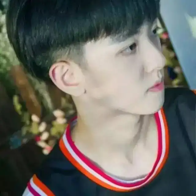 男生最欣赏女生身上哪些小物件