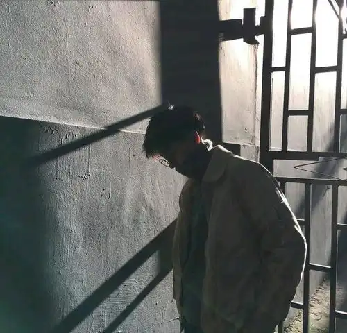 很阳光的男生微信头像推荐