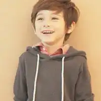 这张照片的情侣图