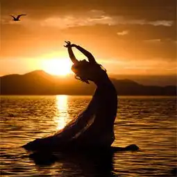 昔日写给女神的藏头诗,如今女神已更名为女人