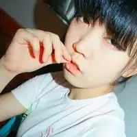 求俩张好看的情侣头像男的女的都要好看些的不要闪图也别发地址