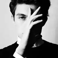 个性男生黑白头像怪我没有看破,才如此难过