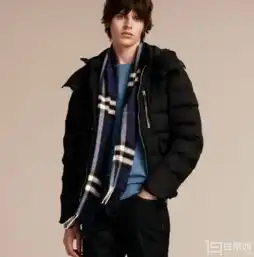 17年秋冬新款,国内3900burberry巴宝莉经典格纹100山羊绒围巾