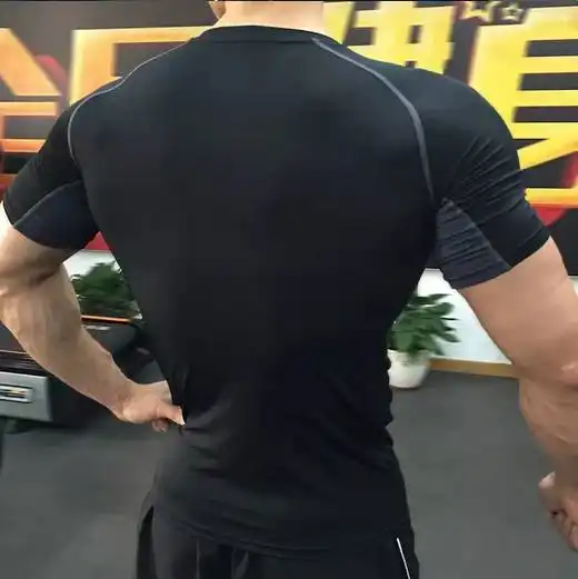 披着肌肉的健身男,让人欲罢不能难自控