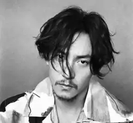 长发胡渣大叔,居然比小奶狗更让我上瘾