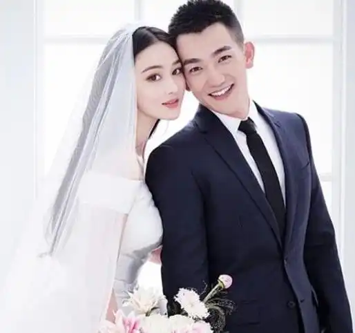 张馨予33岁生日冷清,为自己庆生的方式很特殊,何捷做法又飒又暖