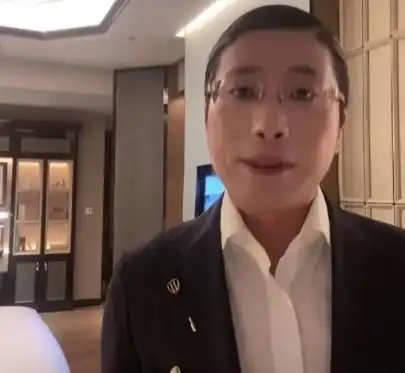 是这届网红太强,还是走红门槛太低