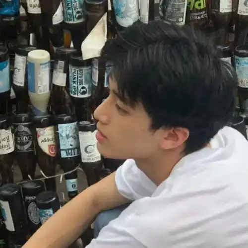 原宿风男生头像