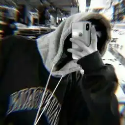 男生冷酷帅气黑白头像认真的说一句不离开