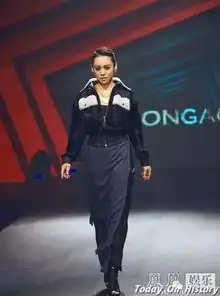 霸气宁静花儿与少年惹争议,偶像来了真性情