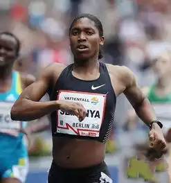 泰最帅猛男竟是女儿身练腹肌当健身教练