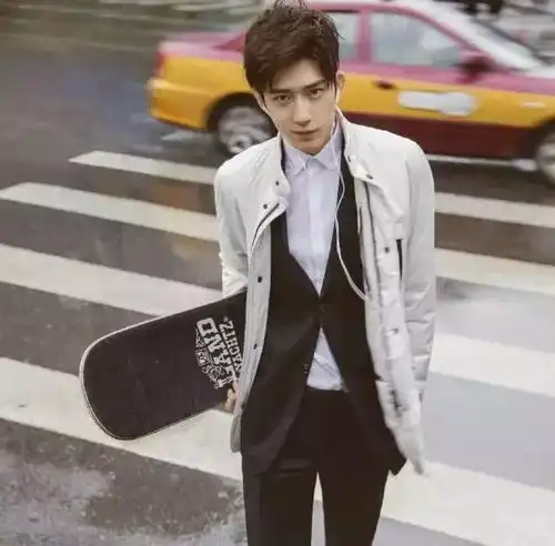 有着高级脸的几位男星差不多都在这了,第一名不是高以翔