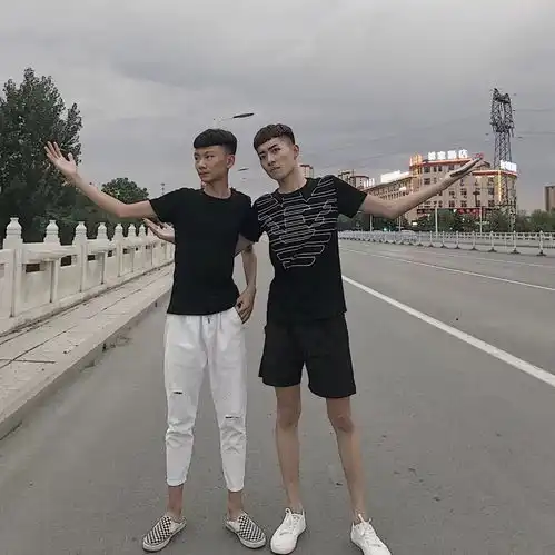 精神小伙上衣男夏季快手网红人苏6同款短袖男社会小伙衣服修身潮