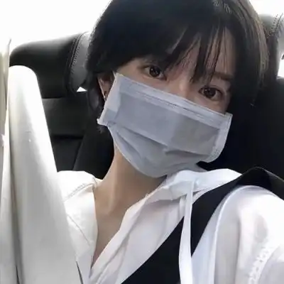 ins高级感女生头像