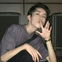 2018最新帅哥头像酷一点拽一点你是我的一见钟情也是日久生情