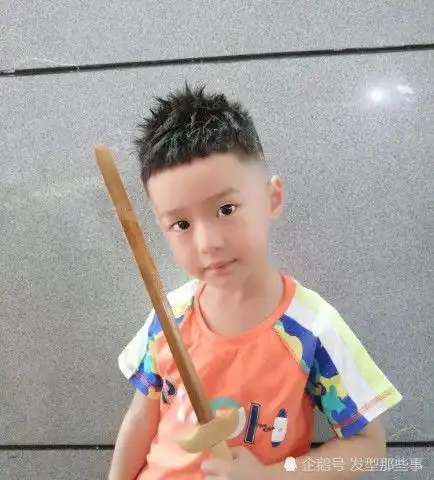 2018最受大家爱戴的小男孩发型,请为你家宝宝收藏了