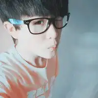 谁帮我配一下这个头像的情侣头像