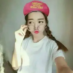 右手自拍白衬衫男头像,这是女头像,求男头像