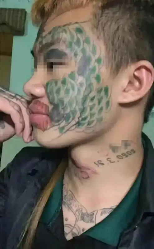 男子屡次求职受挫,追了十数个女友都被拒,网友热议原因所在