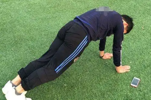 快下快上的俯卧撑,和慢下慢上的俯卧撑有什么区别,哪个更好