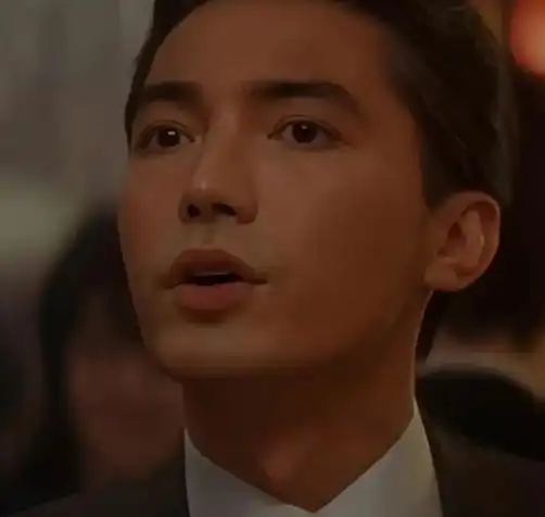 息影16年,亚洲第一美男无父无母,无妻无子,孤独一生