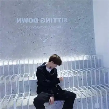 时尚潮流情侣头像两张,在一起是你和我的约定