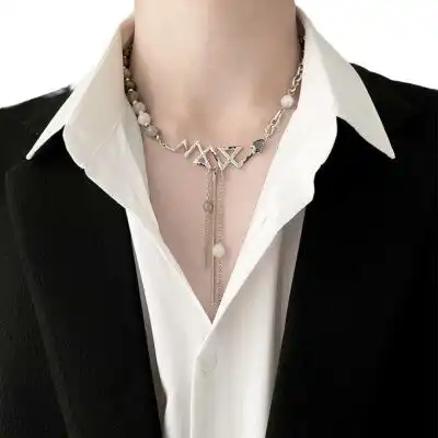 白底部位男头自截