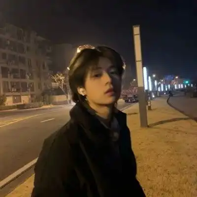 男生头像怎么形容你呢一见你我就爱笑