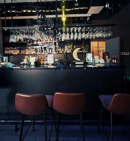 37度的夏天,需要闺蜜和冰啤酒拯救