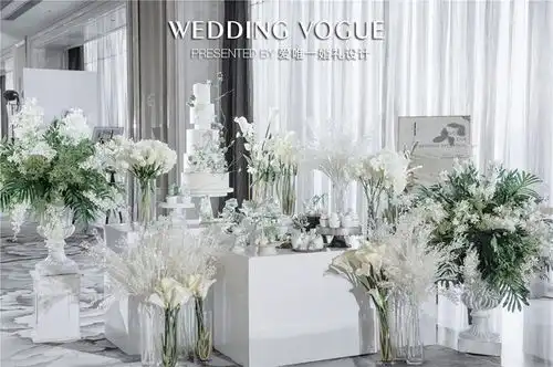 飞奔400公里去盐湖露营看星星