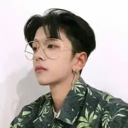 帅哥头像潮流个性高清图片2018最新可以不聪明但别不清醒