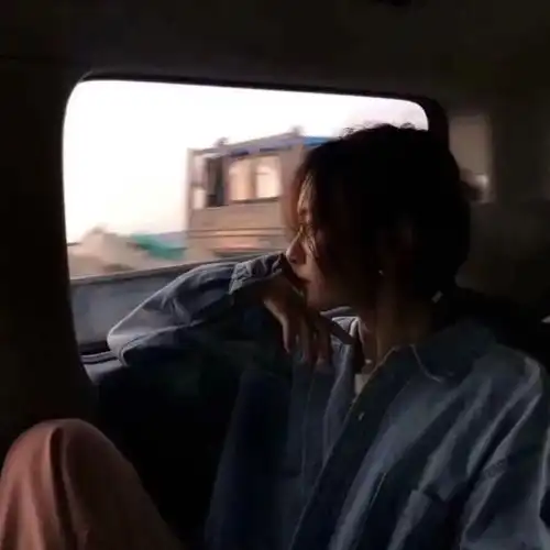 头像丨生蚝永远想不到,它的保护壳竟然变成了装它的碗