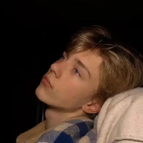 男生头像小众高级的真人男头