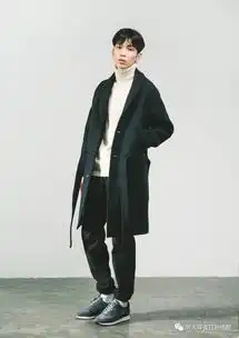 这是姑娘们喜欢的干净气质的男生搭配