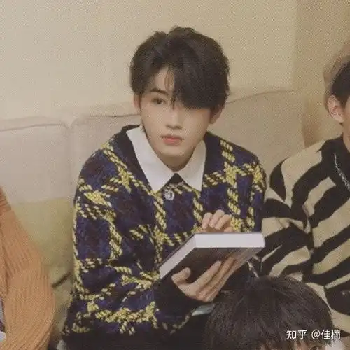 有哪些宋亚轩很绝的头像和壁纸