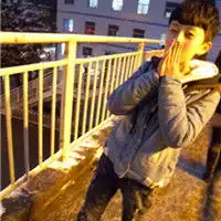 明天向她表白给我鼓励好吗