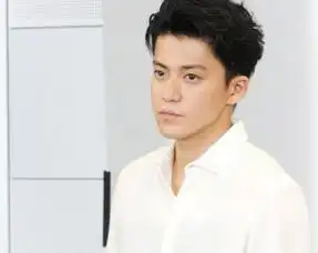 日本帅哥排行榜柏原崇上榜木村拓哉稳居榜首
