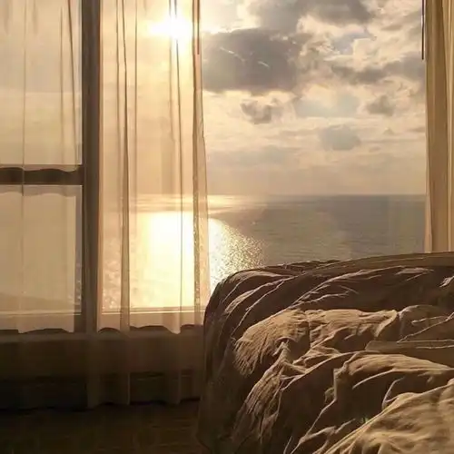 100句伤感的短句如果你并不期待,那么我翻山越岭便毫无意义