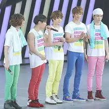 爱丽shinee杂志